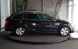 vehicle image #9