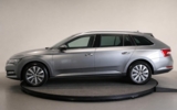 vehicle image #5