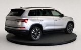 vehicle image #8