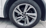 vehicle image #8