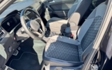 vehicle image #9
