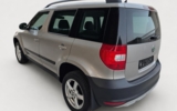 vehicle image #9