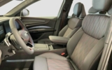 vehicle image #8