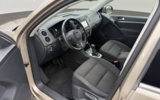 vehicle image #8