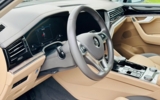 vehicle image #27