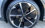 vehicle image #5