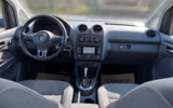 vehicle image #9