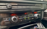 vehicle image #25