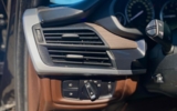 vehicle image #12