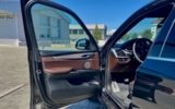 vehicle image #9
