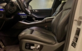 vehicle image #16