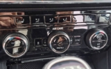 vehicle image #33