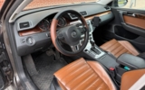vehicle image #11