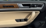 vehicle image #16