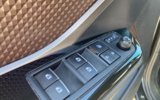 vehicle image #14
