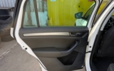 vehicle image #23