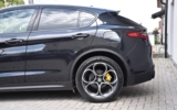vehicle image #5
