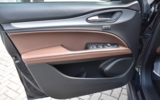 vehicle image #15