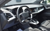 vehicle image #18