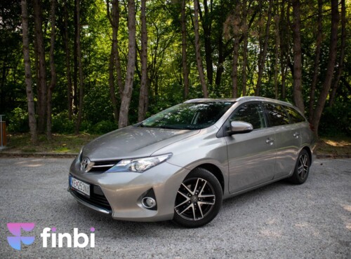 Toyota Auris Touring Sports 1.6 l Valvematic