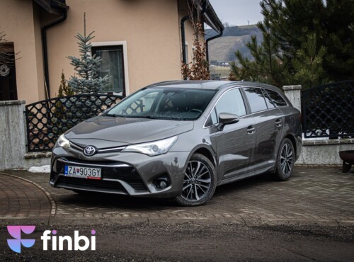 Toyota Avensis Combi 2.0 D-4D S&amp;S Executive, Slovenské, pravidelný servis, kamera