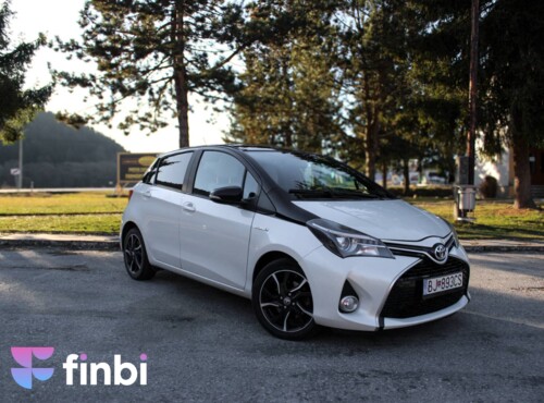 Toyota Yaris 1.5 Hybrid Style e-CVT