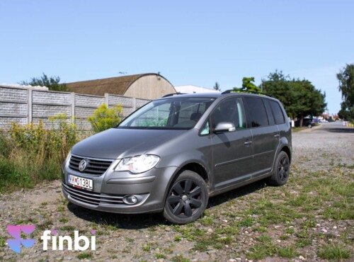 Volkswagen Touran 1.9 TDI DPF Conceptline DSG7