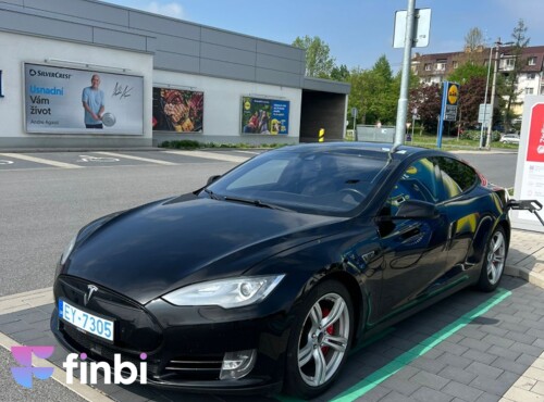 Tesla Model S P85d performance Free supercharging