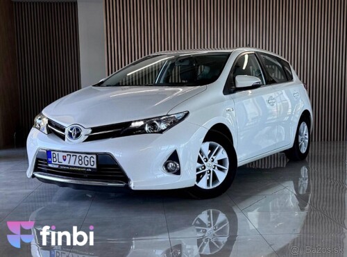 Toyota Auris 1.8 Hybrid A/T 2014
