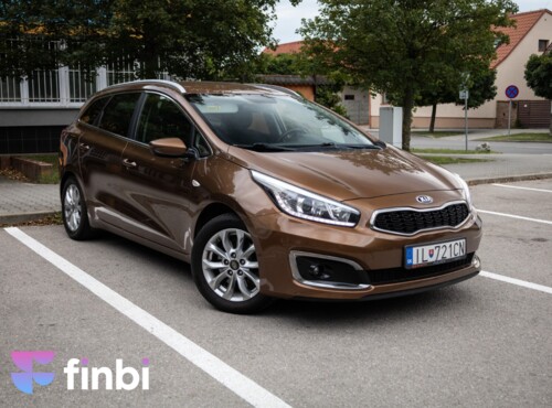 KIA Cee'd SW 1.6 GDi Silver
