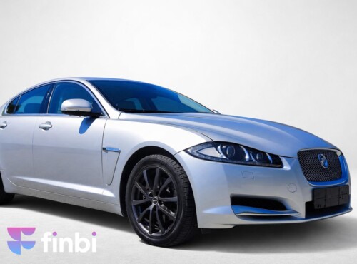 Jaguar XF 3.0D V6 240k Potfolio